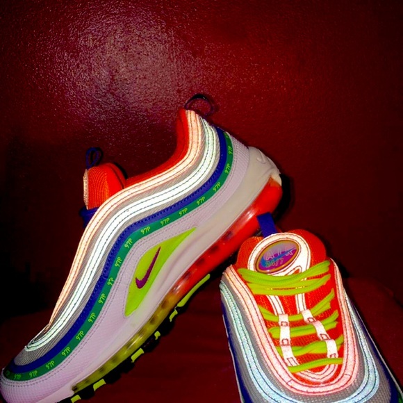 Nike Air 97 OA JL  London Summer Of Love Sneakers
Men’s size:8
Women’s size:10 - Picture 1 of 4